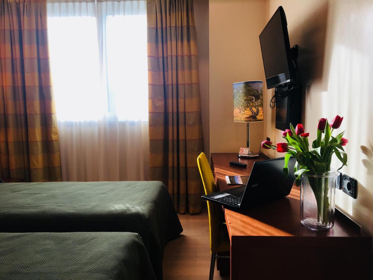 Hotel Kristal 3 Stelle Superior Zanè Kültér fotó